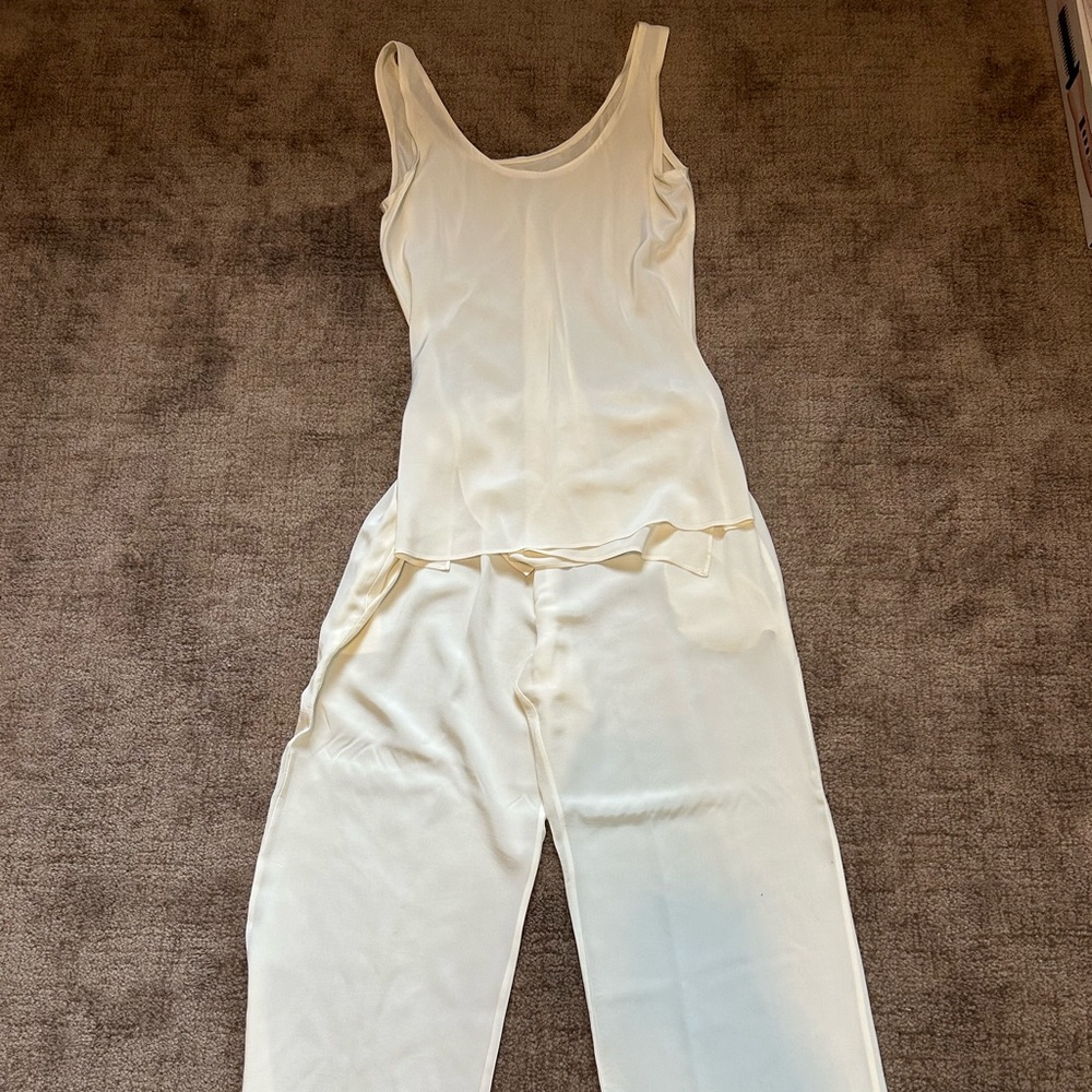 Elegant Cream Sleeveless Top and Pants Set